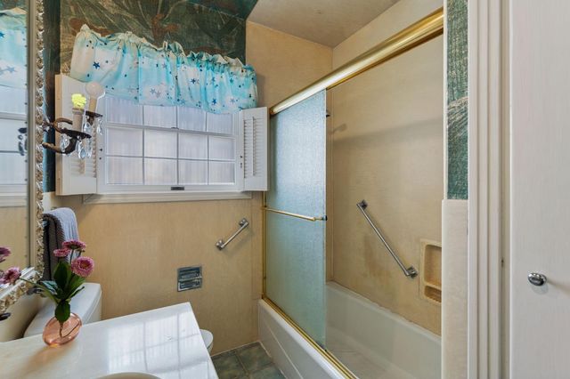 210 Meister Way, Sacramento, CA 95819