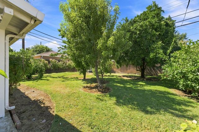 210 Meister Way, Sacramento, CA 95819