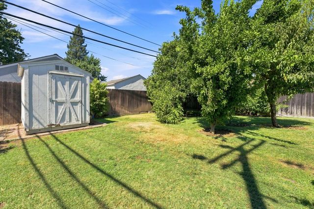 210 Meister Way, Sacramento, CA 95819