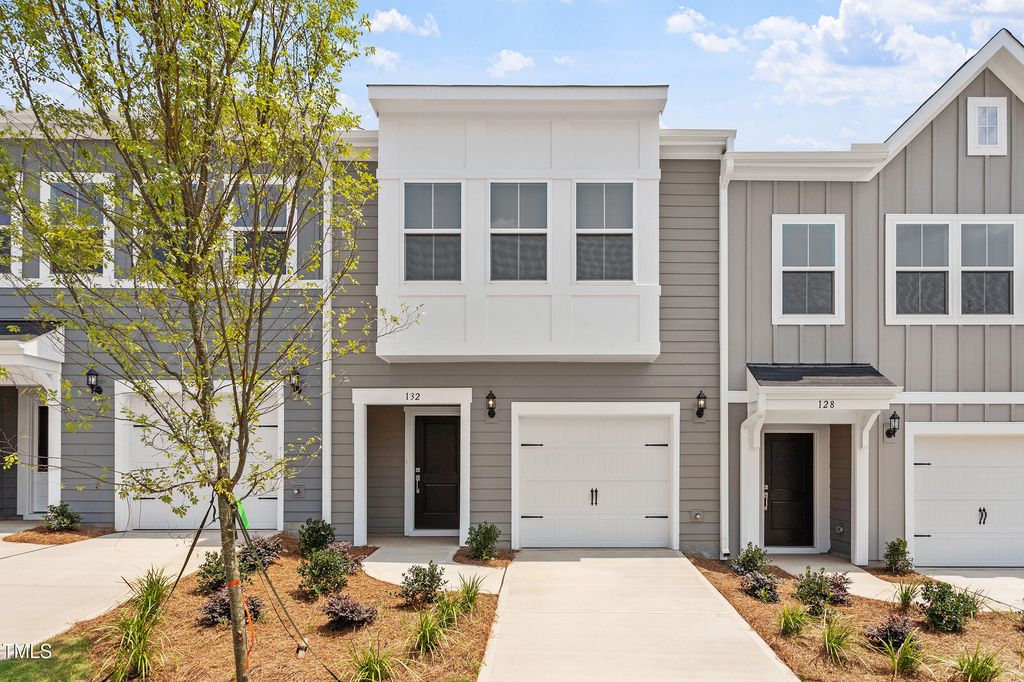 132 Central Townes Way 289, Raleigh, NC 27603