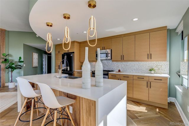 2990 E 17th Avenue 1401, Denver, CO 80206