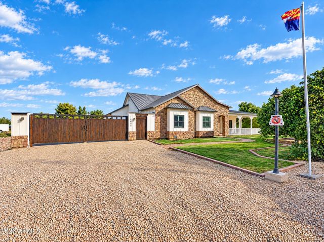 18640 E FLINTLOCK Drive
