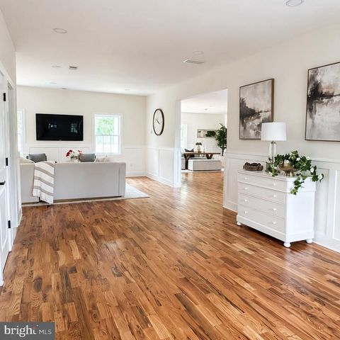 338 CLARK AVE, Moorestown, NJ 08057