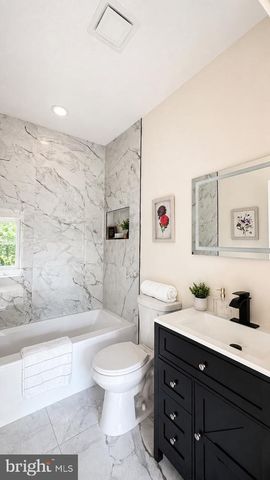 338 CLARK AVE, Moorestown, NJ 08057