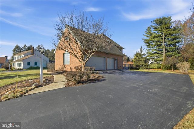 310 RUMFORD RD, Lititz, PA 17543