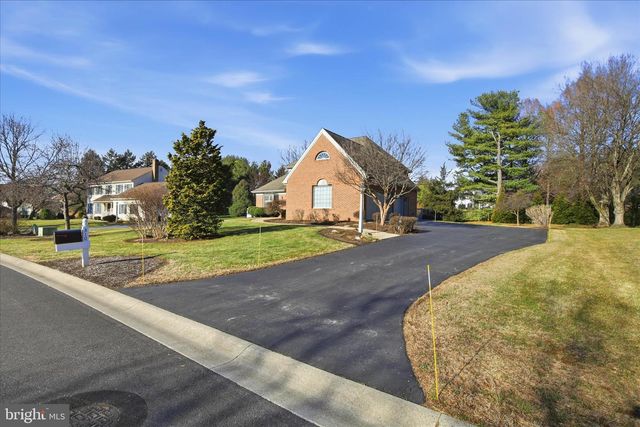 310 RUMFORD RD, Lititz, PA 17543