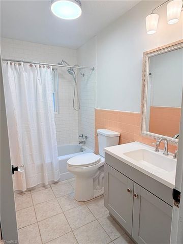189 W Cleve Street, Mount Airy, NC 27030