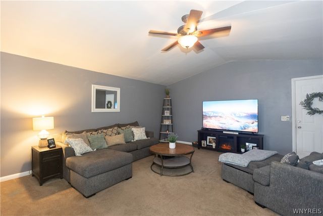 63 Sprucewood Drive, Cheektowaga, NY 14227