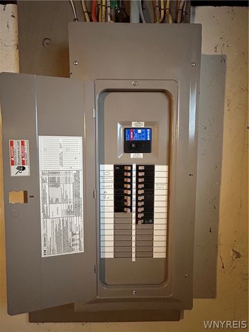 63 Sprucewood Drive, Cheektowaga, NY 14227