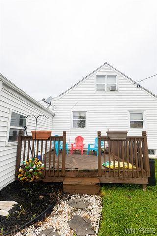 63 Sprucewood Drive, Cheektowaga, NY 14227