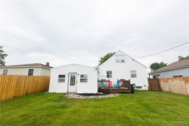 63 Sprucewood Drive, Cheektowaga, NY 14227