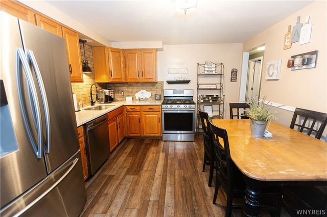 63 Sprucewood Drive, Cheektowaga, NY 14227