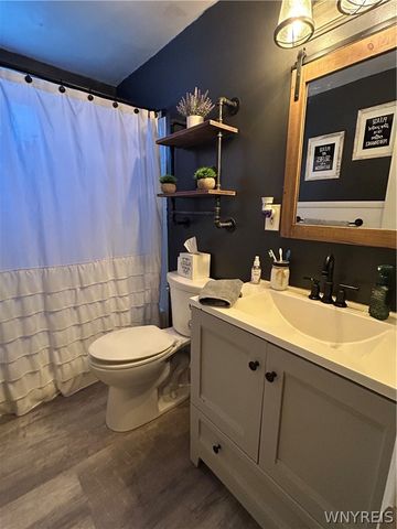 63 Sprucewood Drive, Cheektowaga, NY 14227