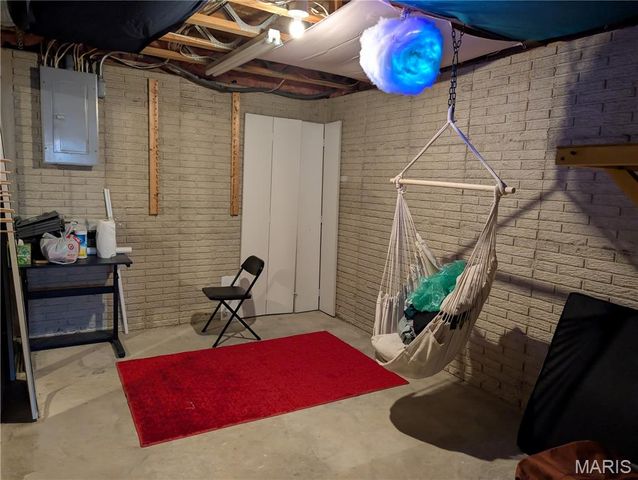 995 Holiday Point Parkway, Edwardsville, IL 62025