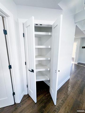 17 Warren Street 2, Bergenfield, NJ 07621