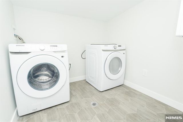 17 Warren Street 2, Bergenfield, NJ 07621