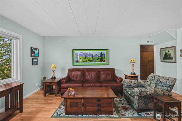 1605 9th Street, Anacortes, WA 98221