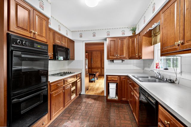 608 Leawood Drive, Frankfort, KY 40601