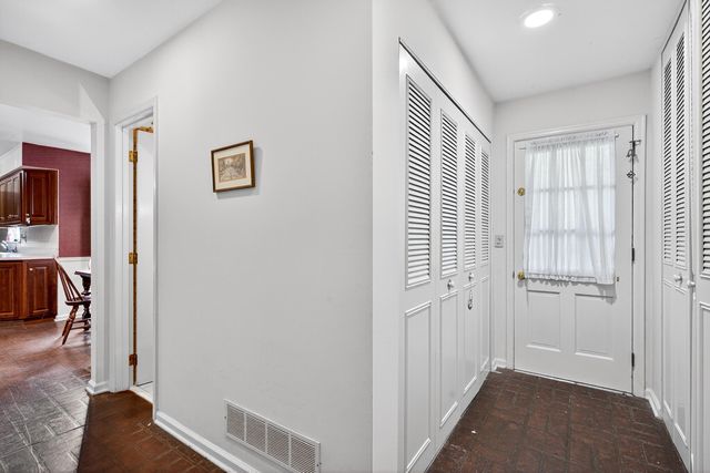 608 Leawood Drive, Frankfort, KY 40601