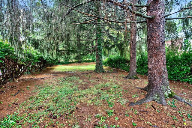 608 Leawood Drive, Frankfort, KY 40601