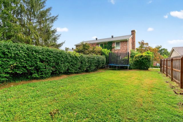608 Leawood Drive, Frankfort, KY 40601
