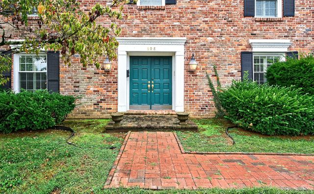 608 Leawood Drive, Frankfort, KY 40601