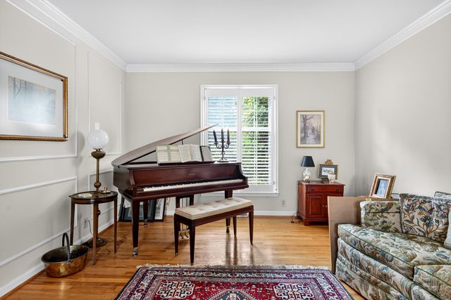 608 Leawood Drive, Frankfort, KY 40601