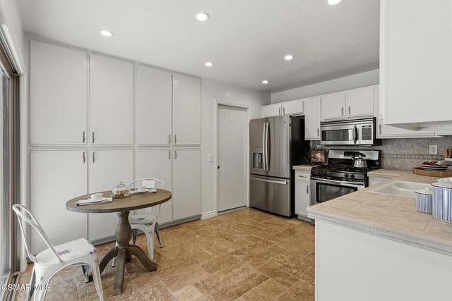 450 Via Colinas, Westlake Village, CA 91362