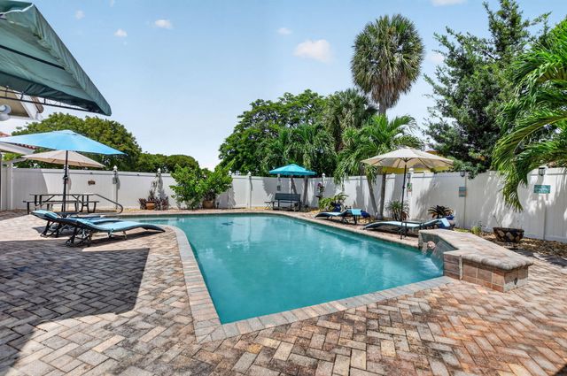 703 AVOCET Road, Delray Beach, FL 33444