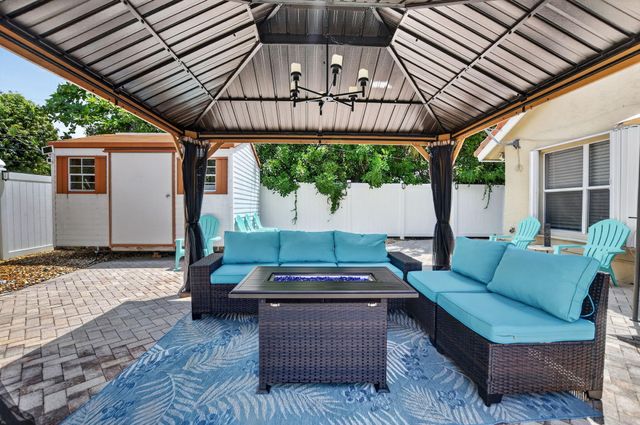 703 AVOCET Road, Delray Beach, FL 33444