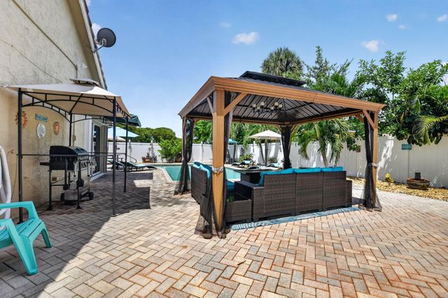 703 AVOCET Road, Delray Beach, FL 33444