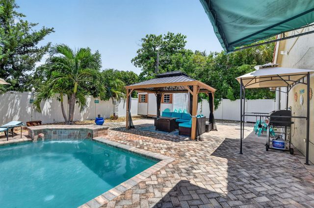 703 AVOCET Road, Delray Beach, FL 33444
