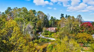 207 Wood Dale Drive, Hendersonville, NC 28791