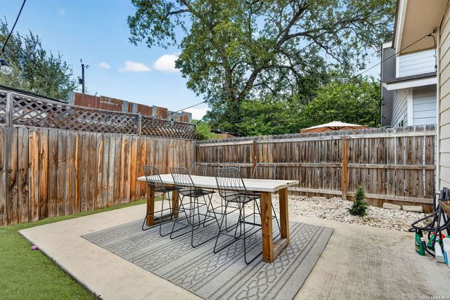 1339 Lombrano, San Antonio, TX 78207