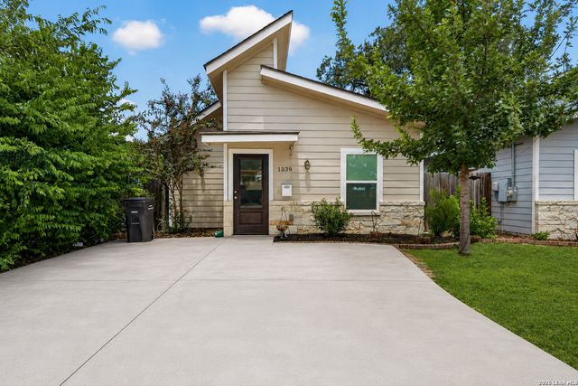 1339 Lombrano, San Antonio, TX 78207