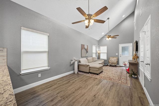 1339 Lombrano, San Antonio, TX 78207
