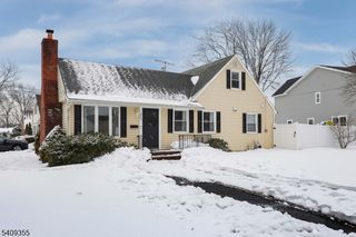 205 West Lane, Clark Twp., NJ 07066