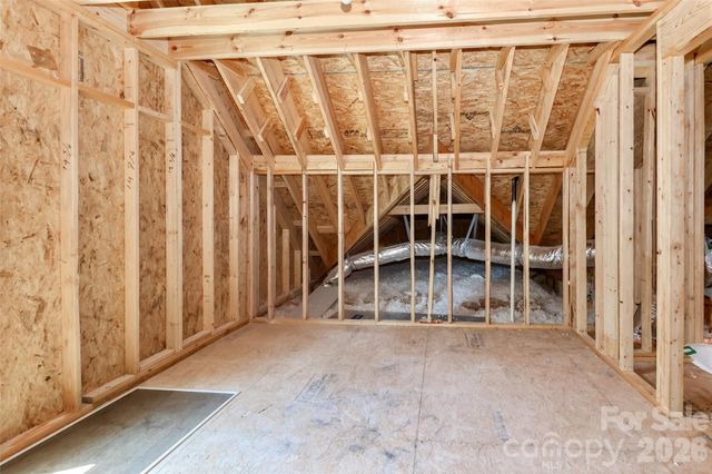 1061 The Glen Street, Statesville, NC 28677