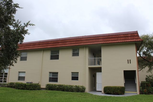 11 Vista Palm Lane 206, Vero Beach, FL 32962