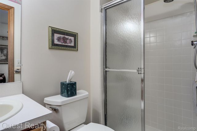 14710 Palmetto Court Court, Shelby Charter Township, MI 48315