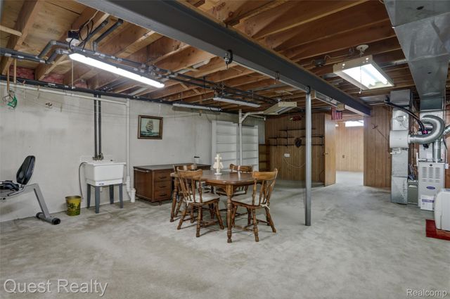 14710 Palmetto Court Court, Shelby Charter Township, MI 48315