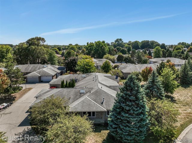 14710 Palmetto Court Court, Shelby Charter Township, MI 48315