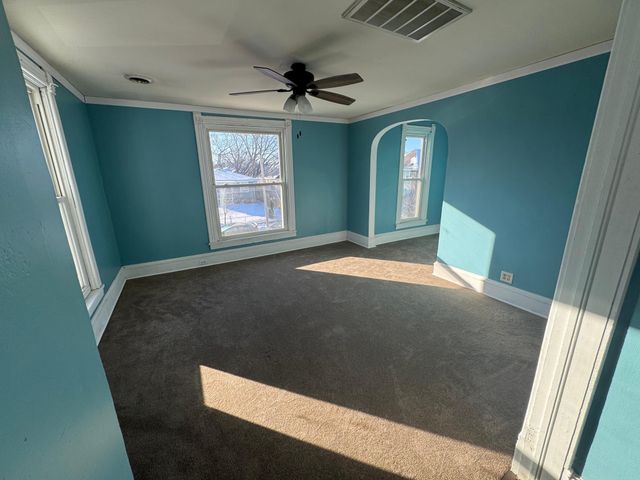 2106 4th Avenue N, Minneapolis, MN 55405