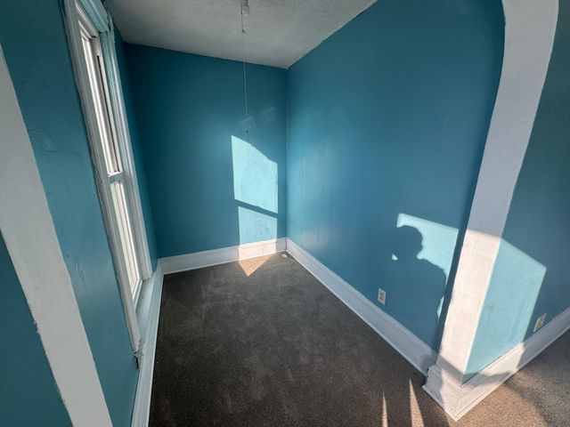 2106 4th Avenue N, Minneapolis, MN 55405