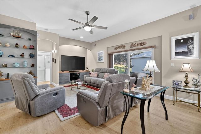 25517 LAUREL VALLEY ROAD, Leesburg, FL 34748