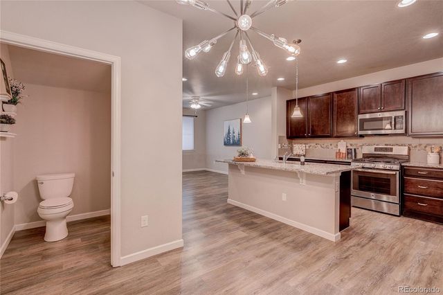 560 E Dry Creek Place, Littleton, CO 80122