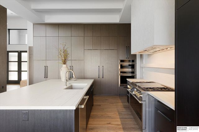 20928 Barbara Plaza Circle, Elkhorn, NE 68022