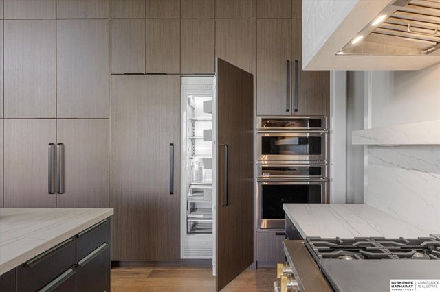 20928 Barbara Plaza Circle, Elkhorn, NE 68022