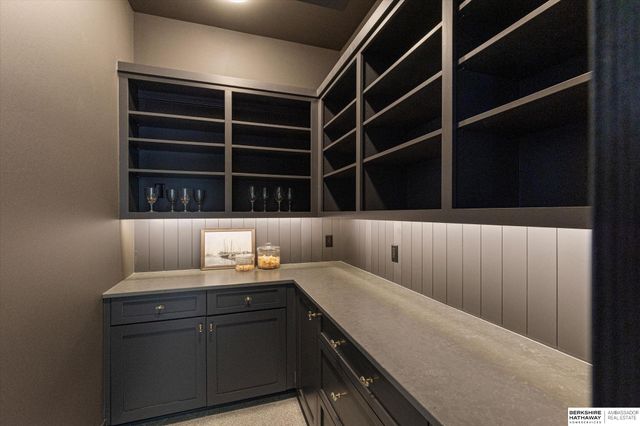 20928 Barbara Plaza Circle, Elkhorn, NE 68022