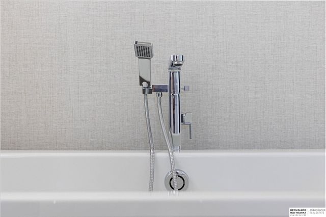 20928 Barbara Plaza Circle, Elkhorn, NE 68022